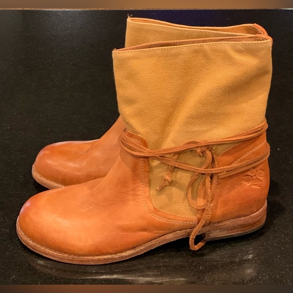 Patricia Nash Shoes - Patricia Nash Sabbia Boots, Size 9